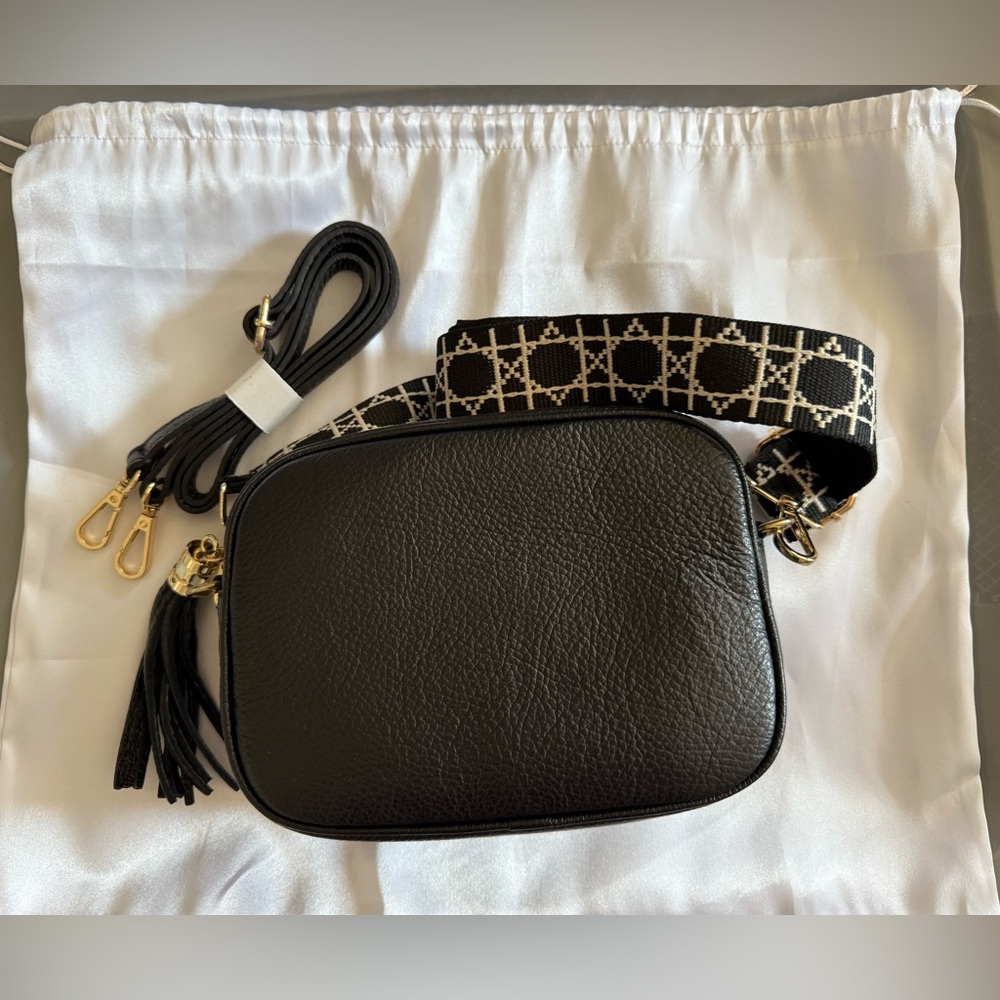 NWOT ITALIAN LEATHER CROSSBODY
